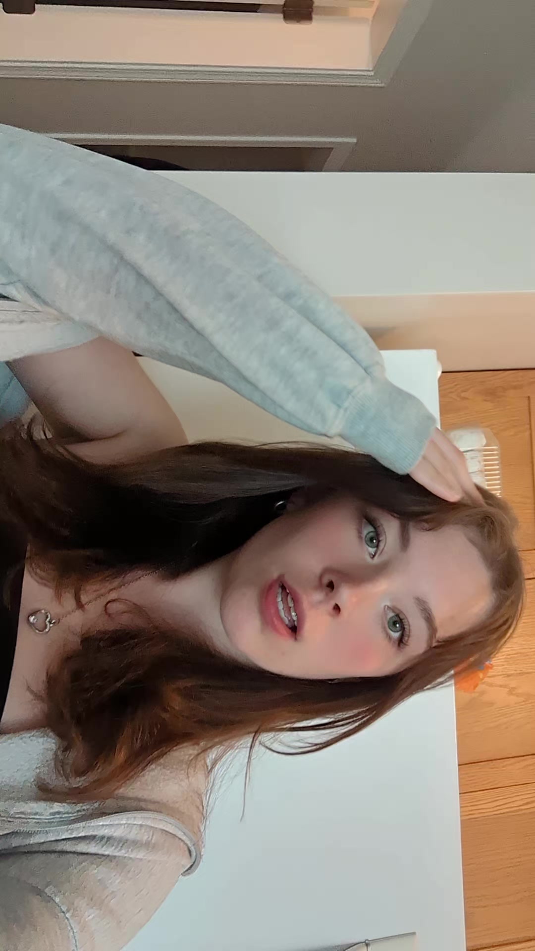 @￶