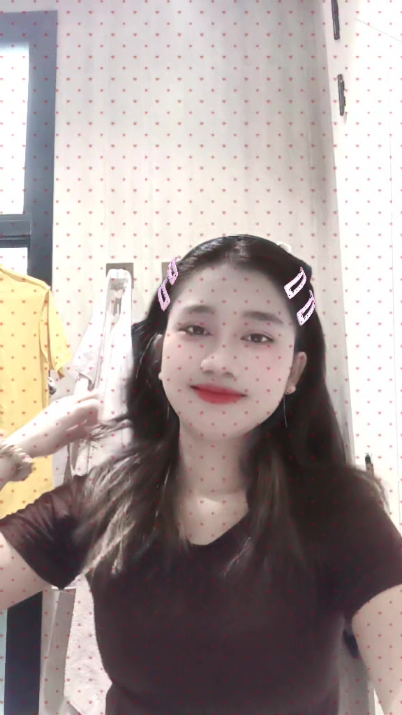 @istri ewin😊🥰