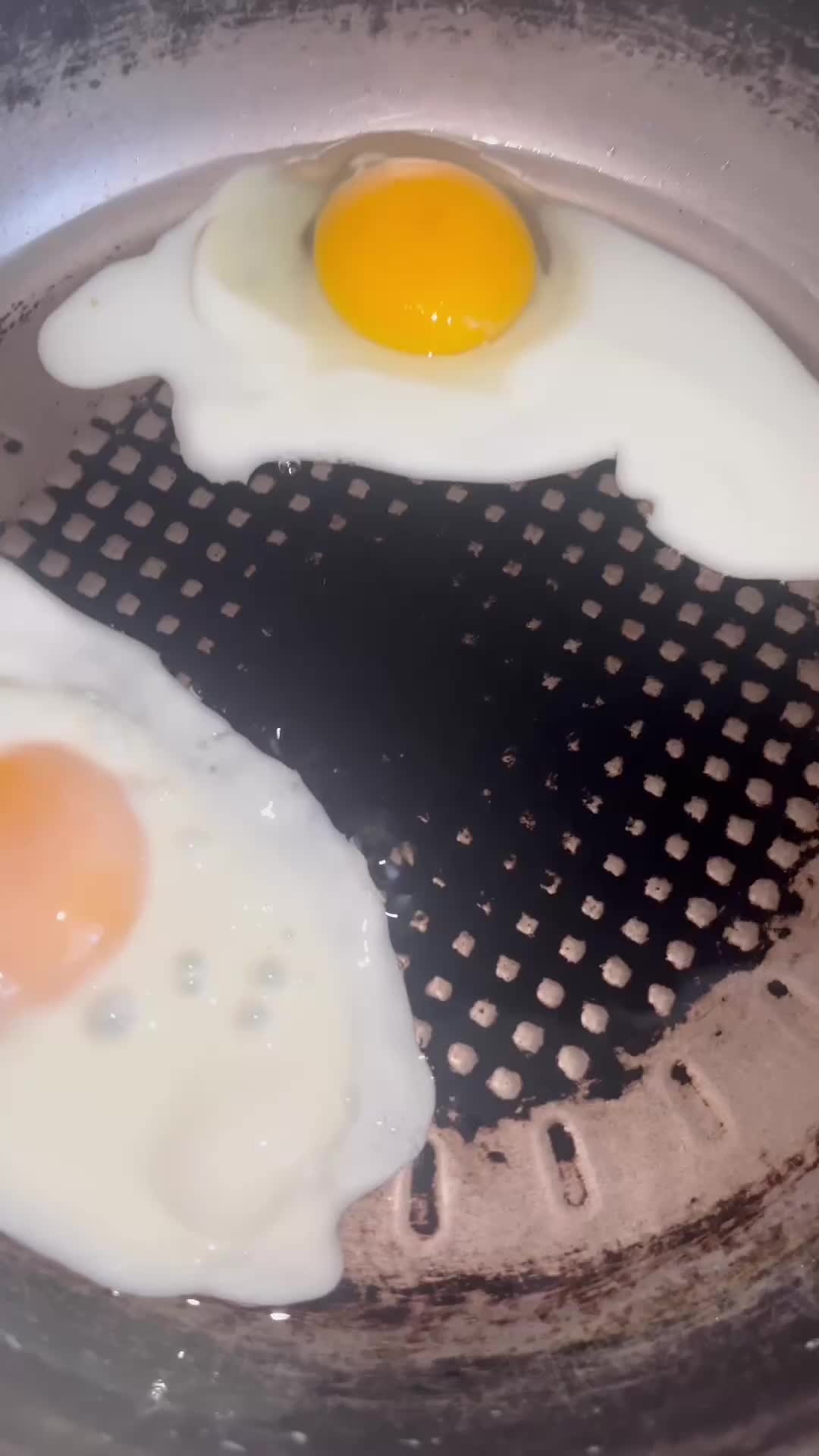 @Laura Yolanda🇦🇴🇫🇷