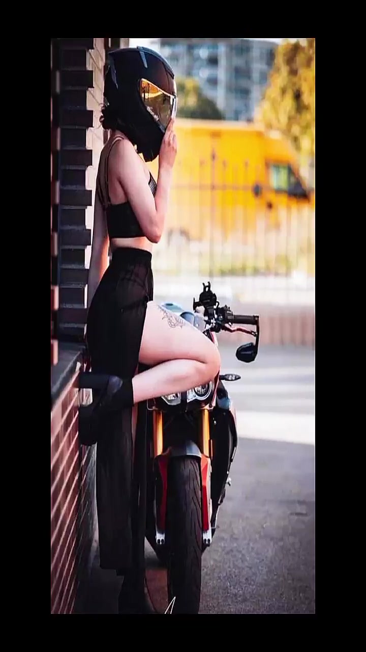 @La Roja Biker