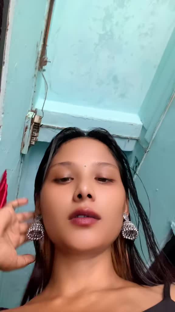 @max ko momi💔🥺
