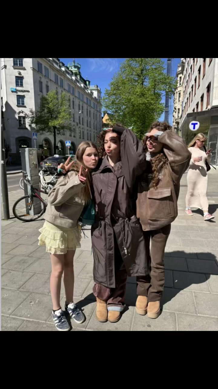 @𝐊𝐲𝐫𝐢𝐚𝐤𝐢