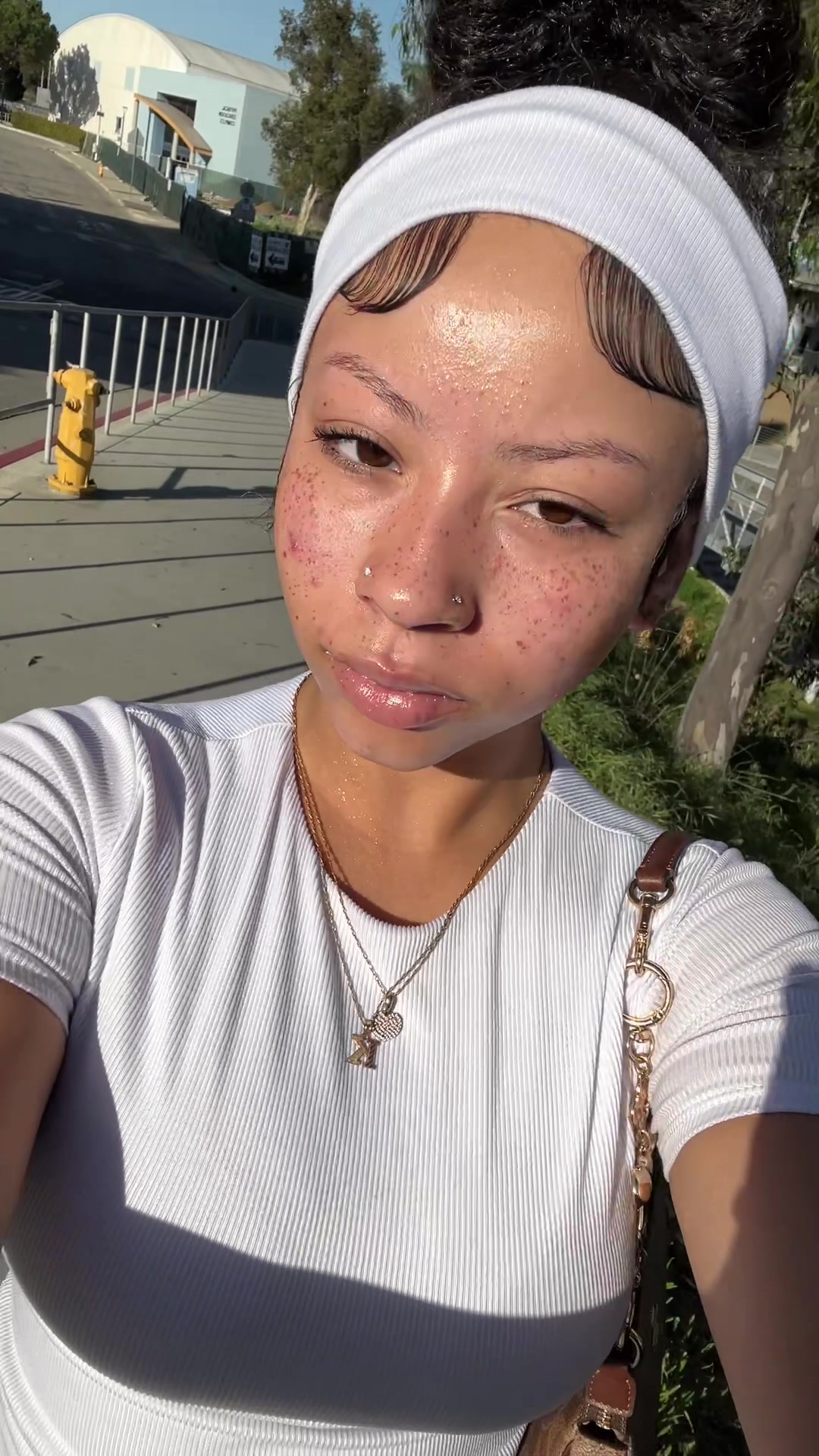 @kiaraaa