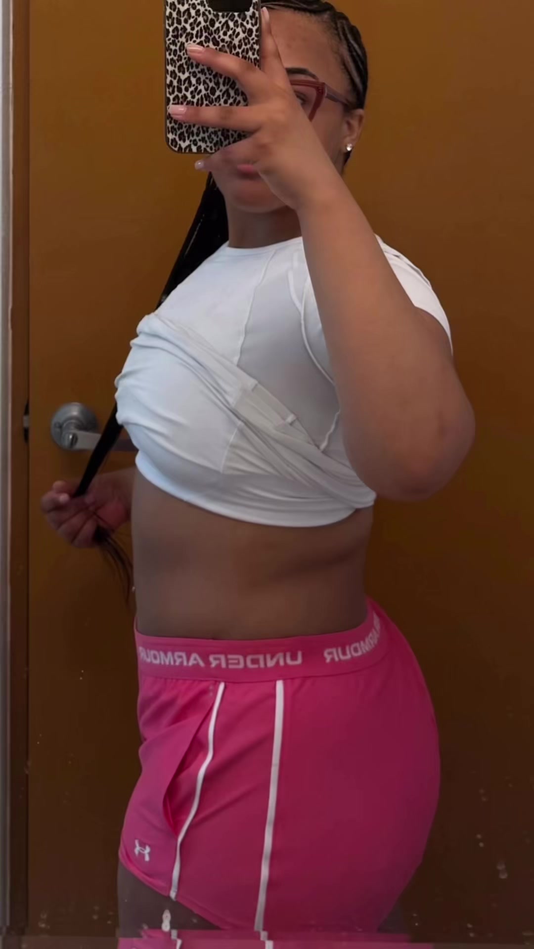@lovelyjadore