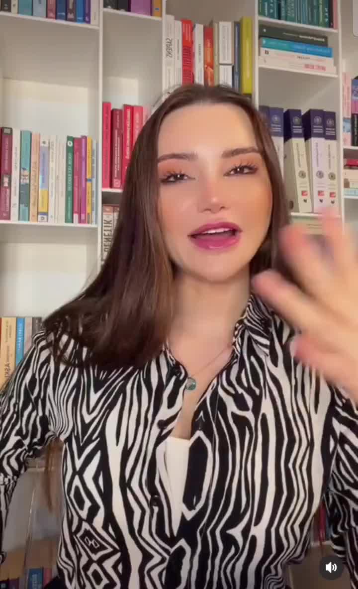 @KM