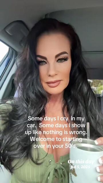 @Julie_AnnXO
