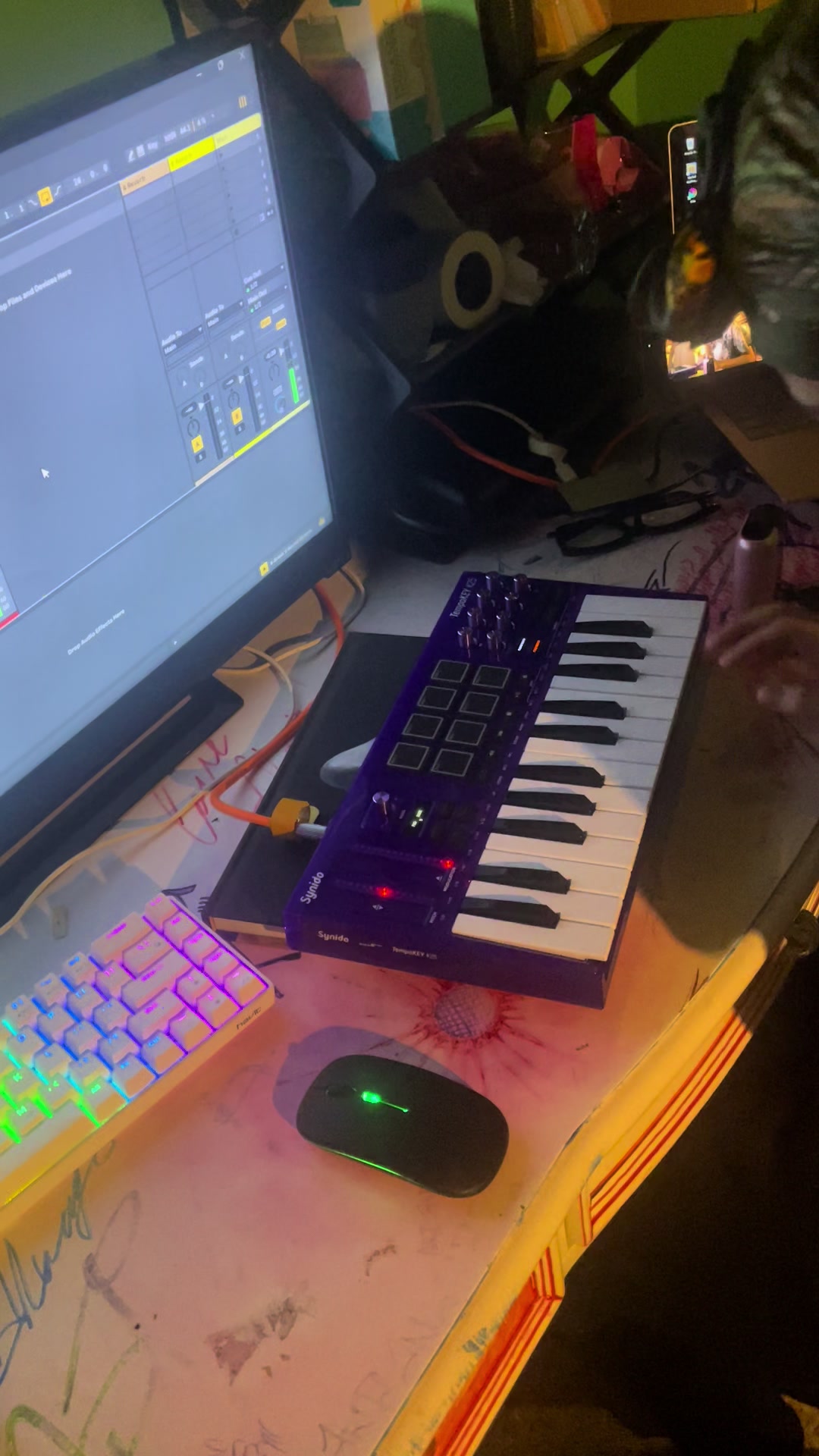 @Ari