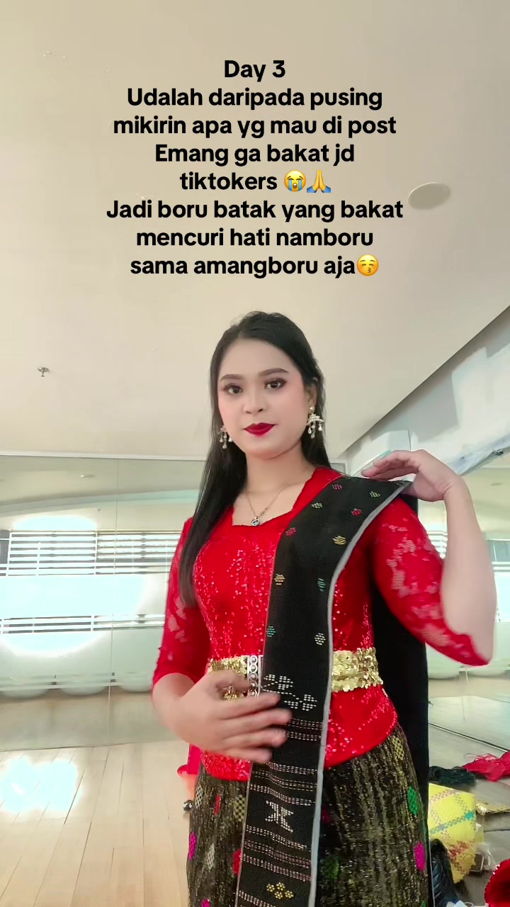 @Chesy Siagiaan