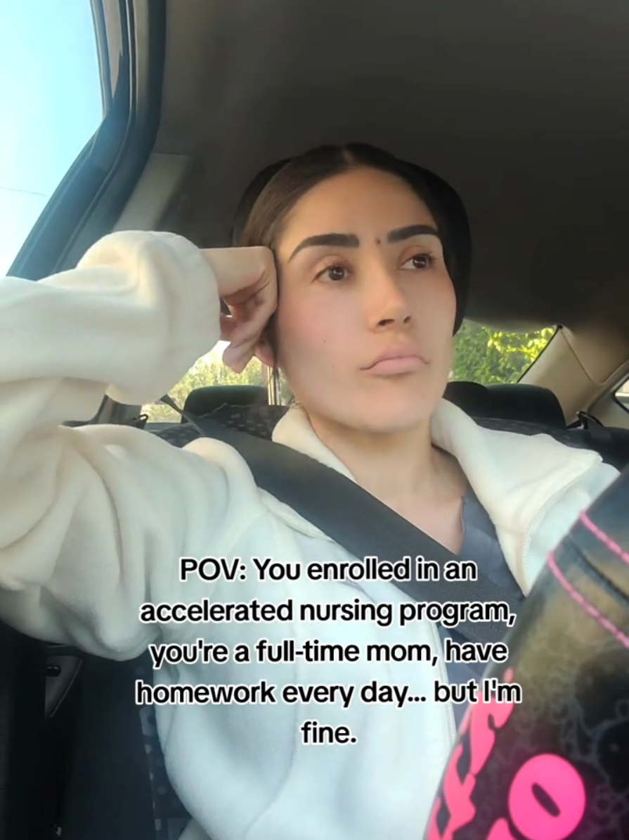 @🦋