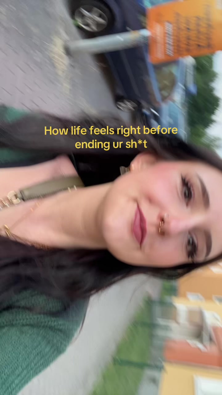 @𝐀 𝐫 𝐭 𝐞 𝐦 𝐢 𝐬