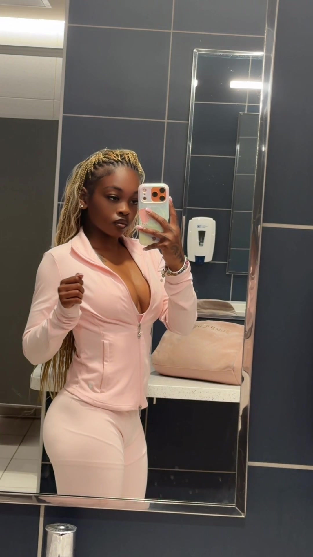 @NadiahTv!
