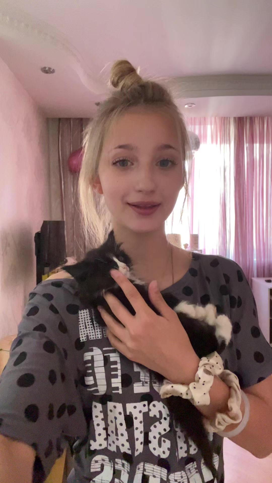 @сонька🦢