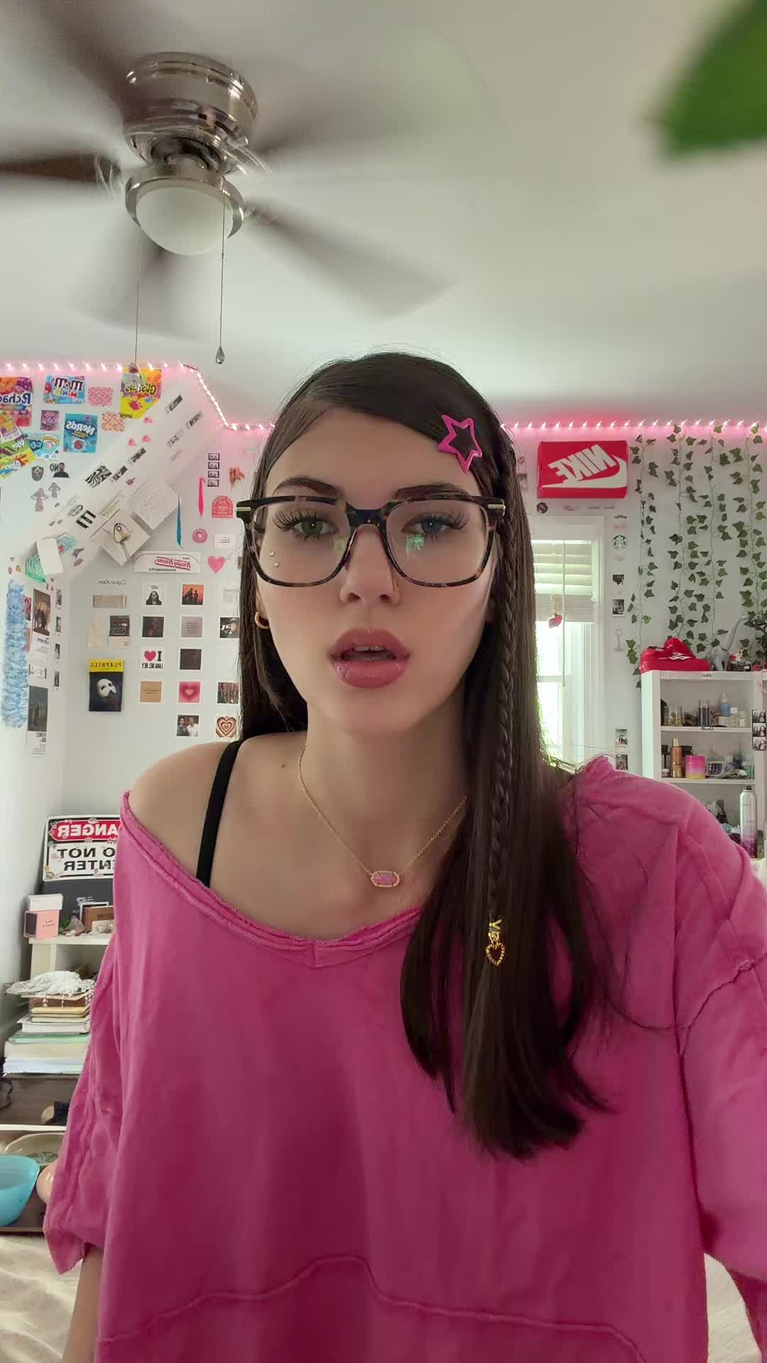 @maisie