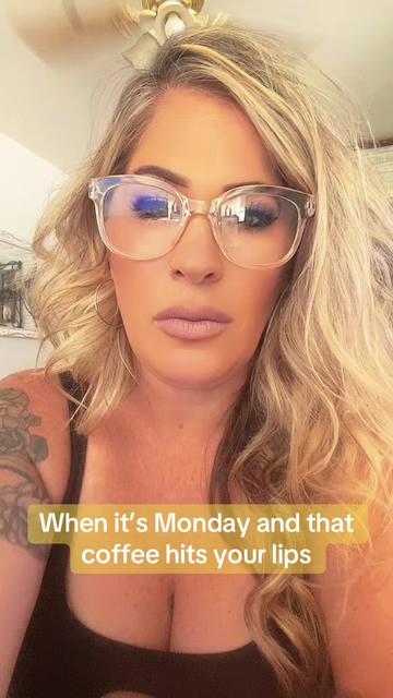 @Melliethegirlnextdoor