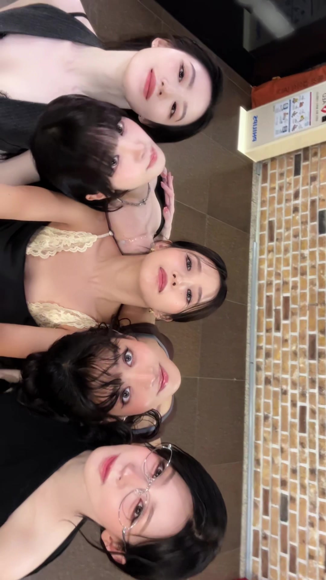 @i-dle (아이들)