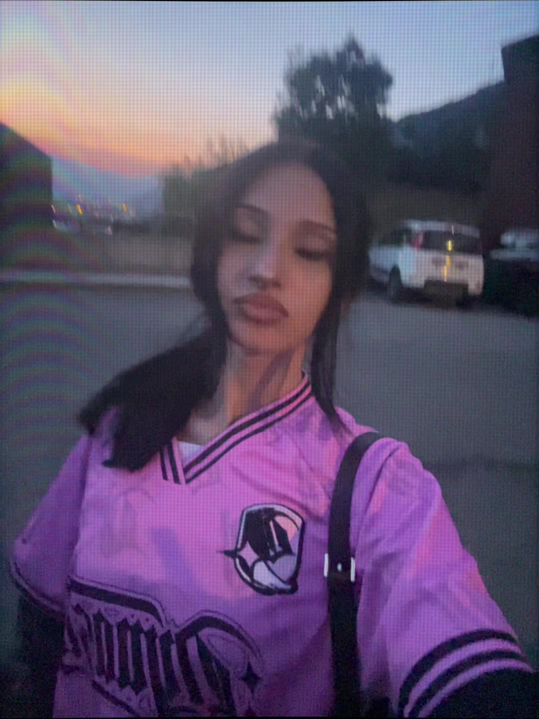@⃟