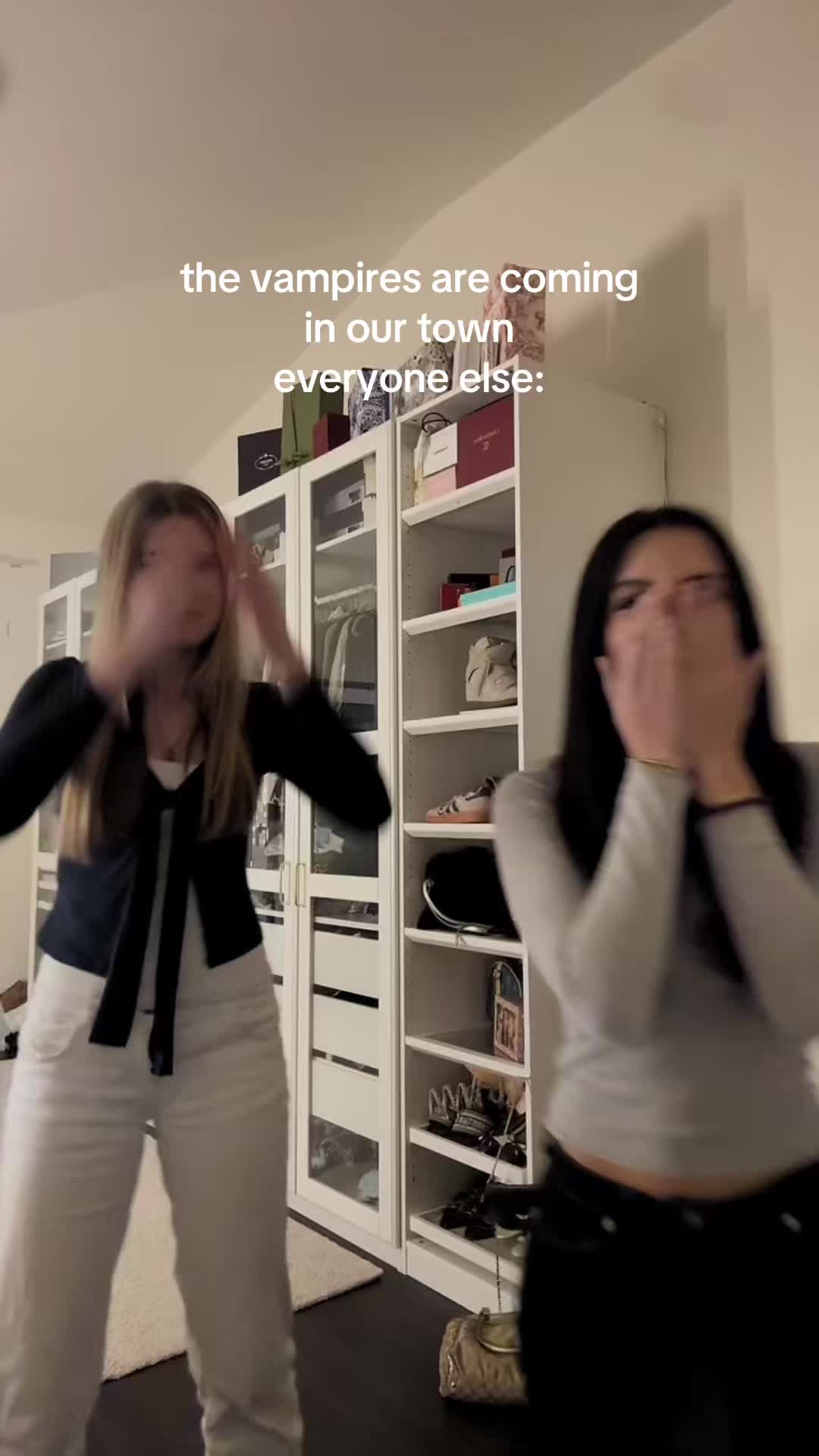@𝐬𝐞𝐥𝐢𝐧