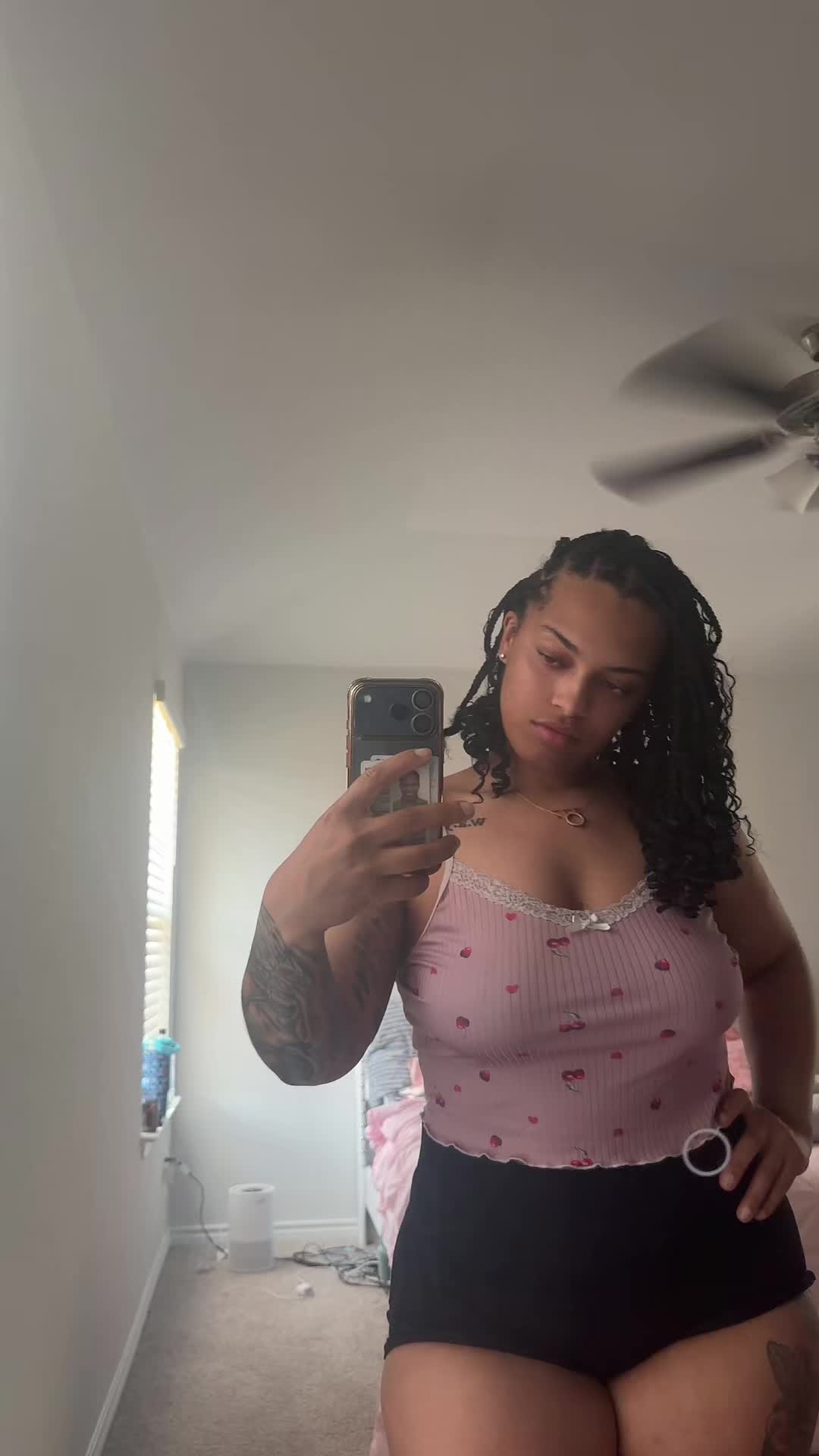 @Anaaa