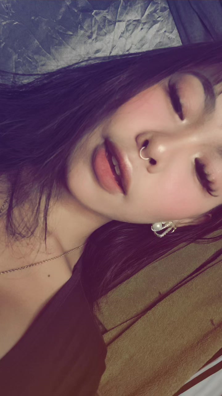 @𝖙𝖊𝖙ᴢʏ(ღ˘⌣˘ღ)
