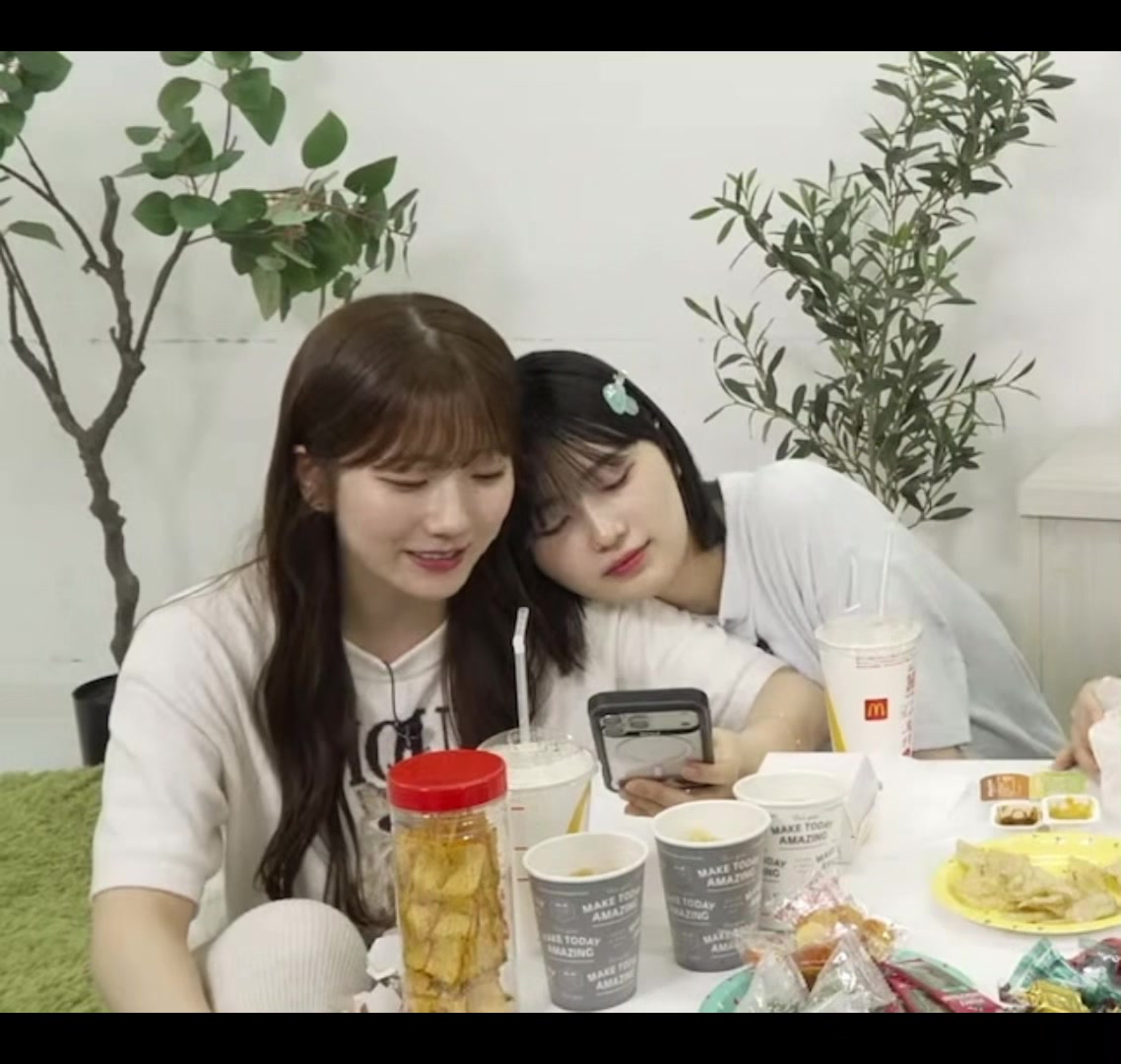 @しかくに