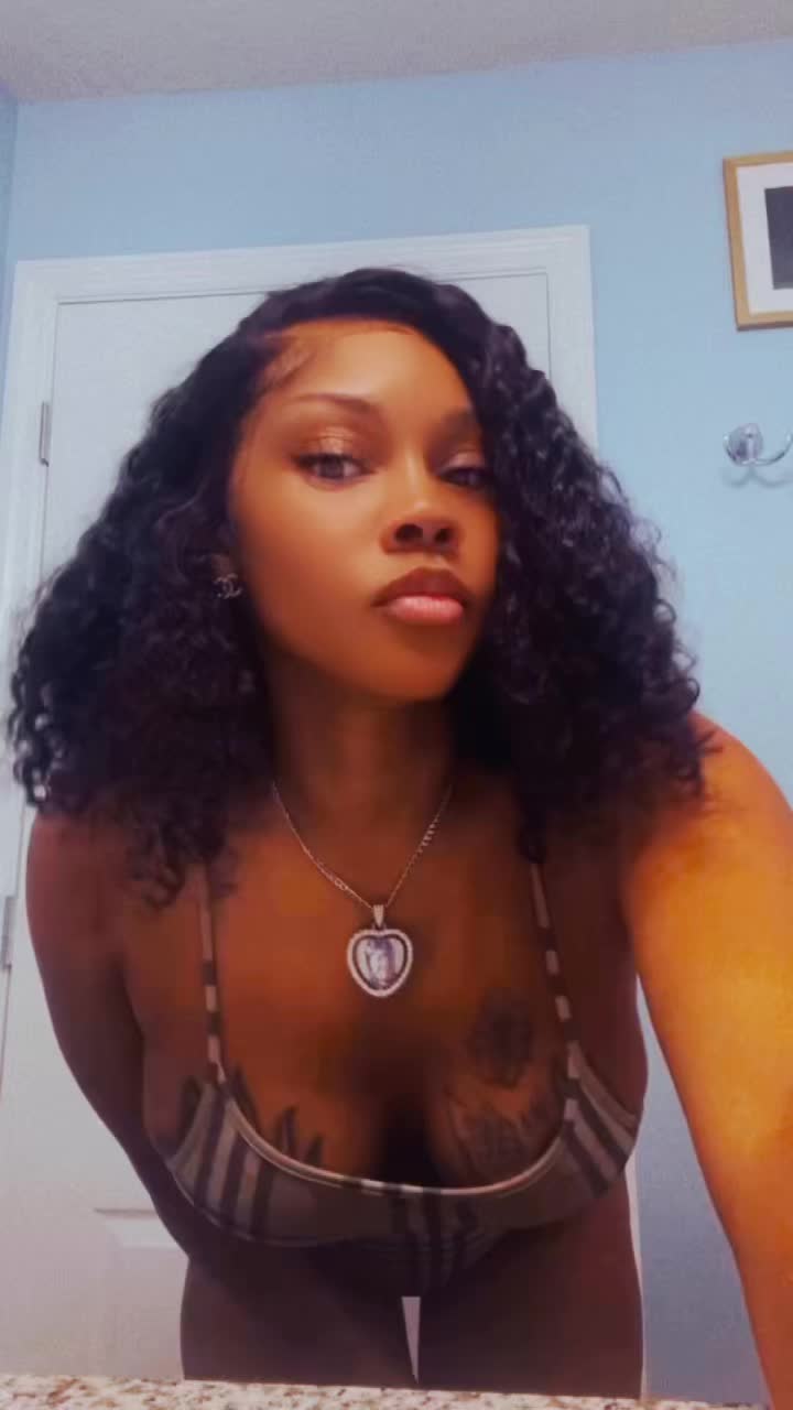 @Lala_21