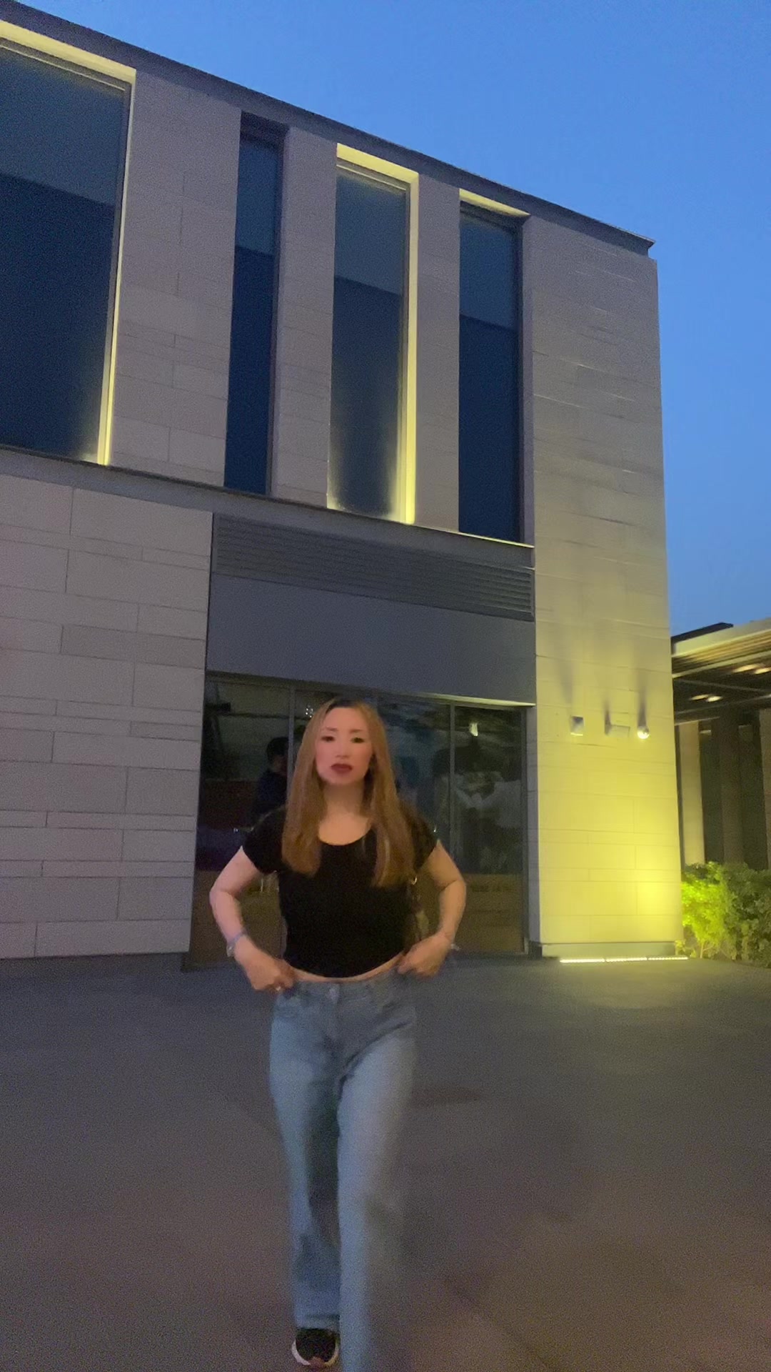 @Limbuni