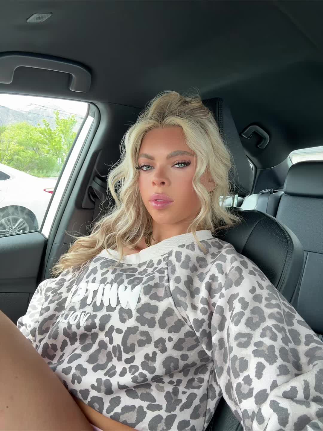 @kat