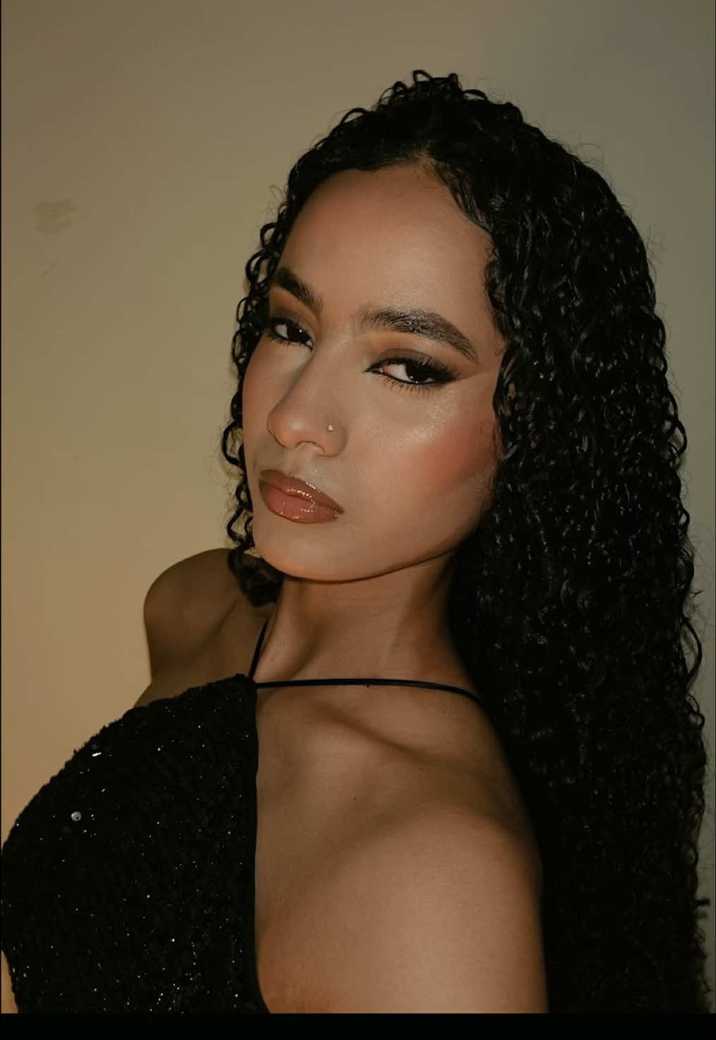 @lavinyaa.