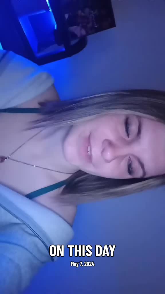 @Kelsi