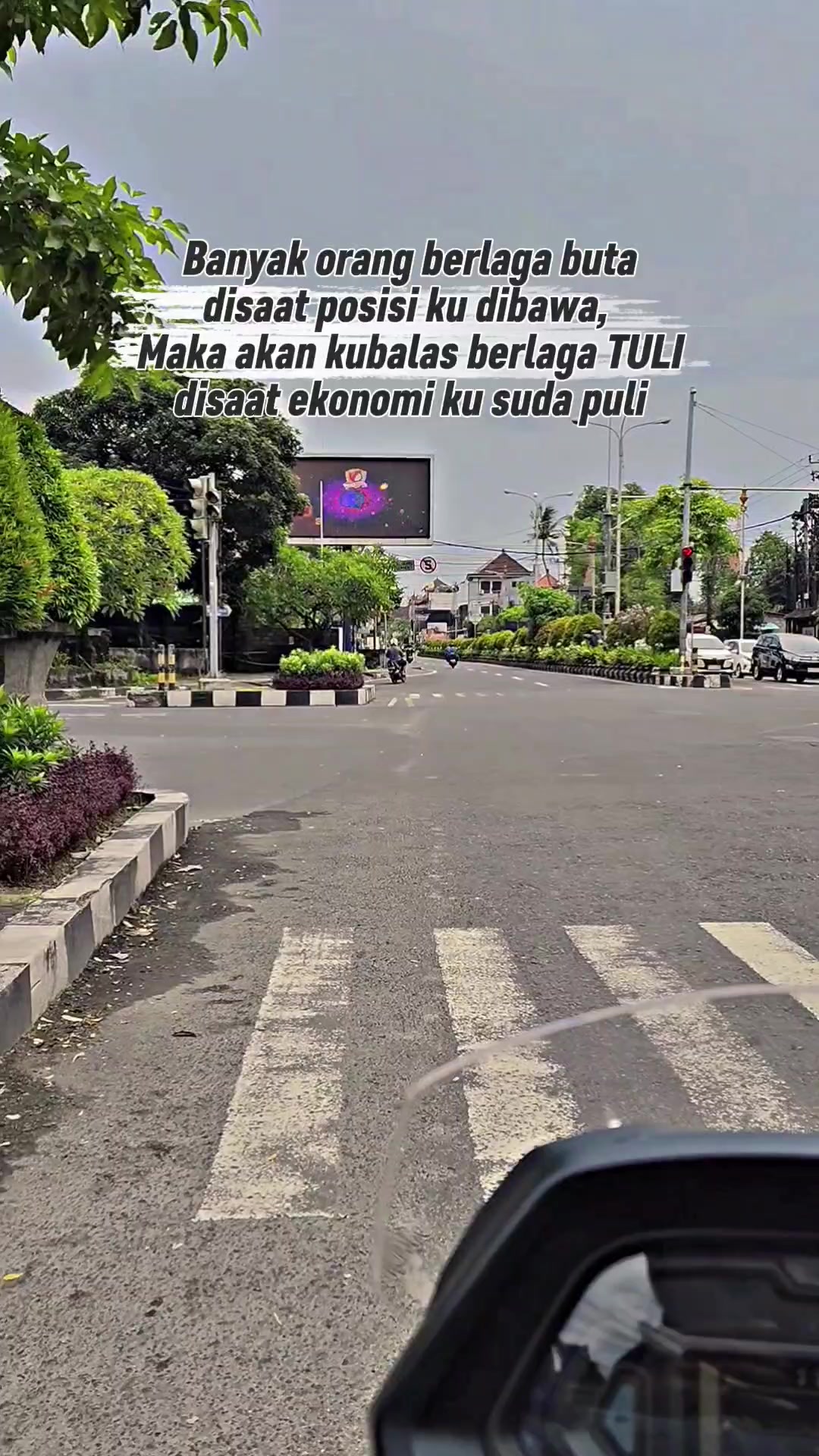 @𝗔 🤓