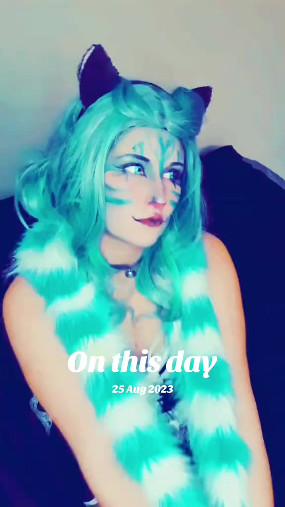 @stinafoxy
