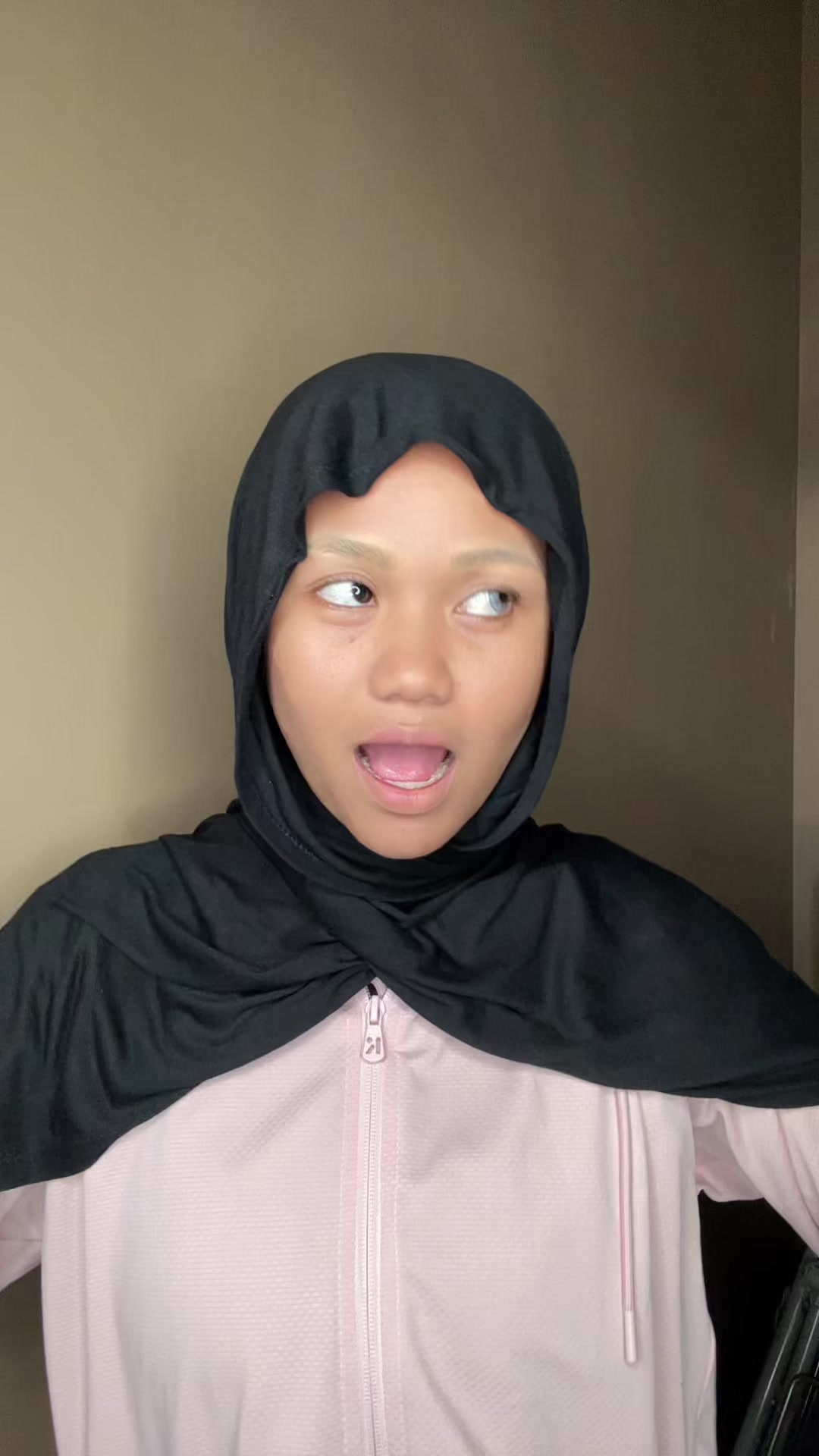 @Selfifitiaandini