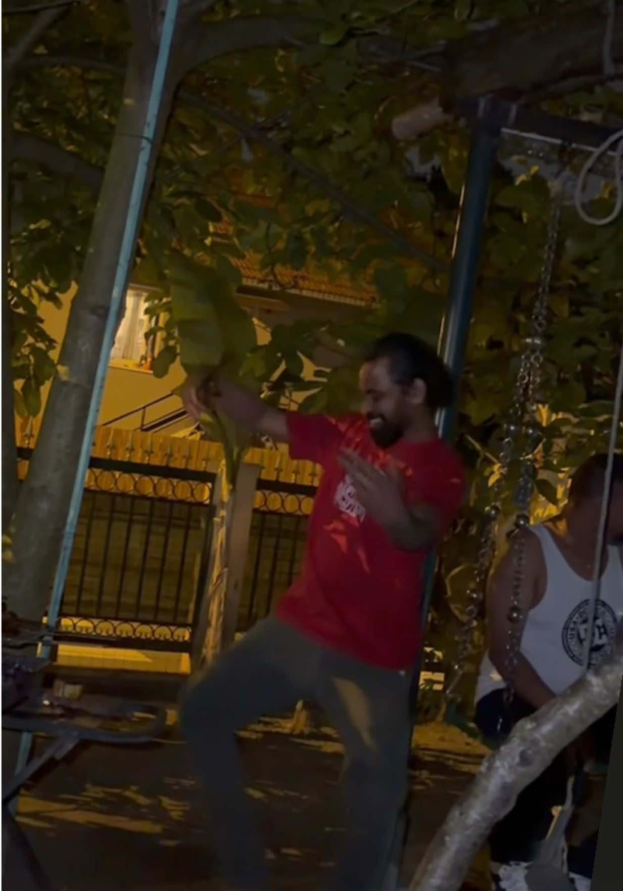 @Ayoni