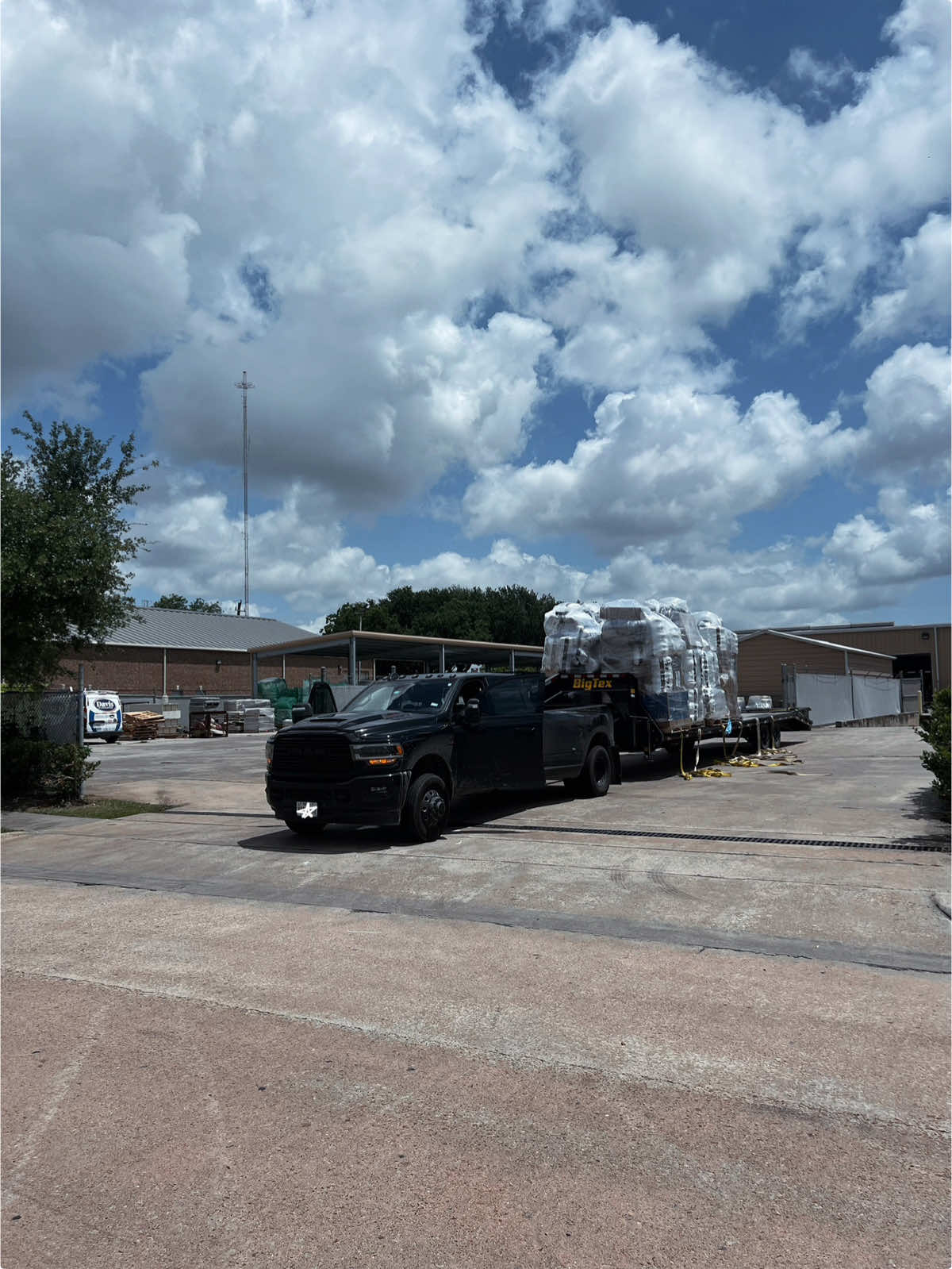 @haulinisballinllc
