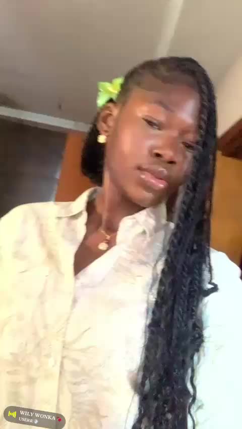 @OLIVIA 🌸