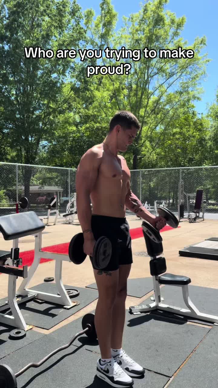 @Cy_liftz