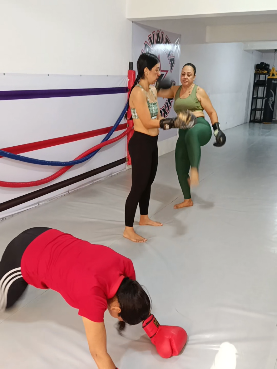 @ZavaletaKickboxing_mma