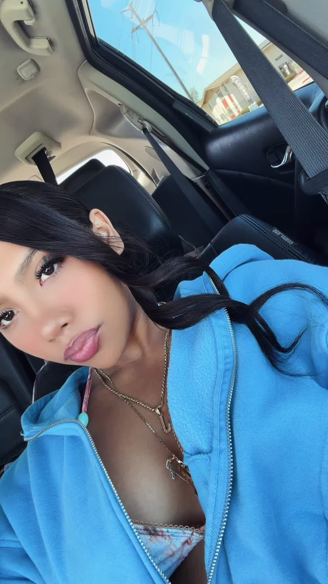 @jazzlyn