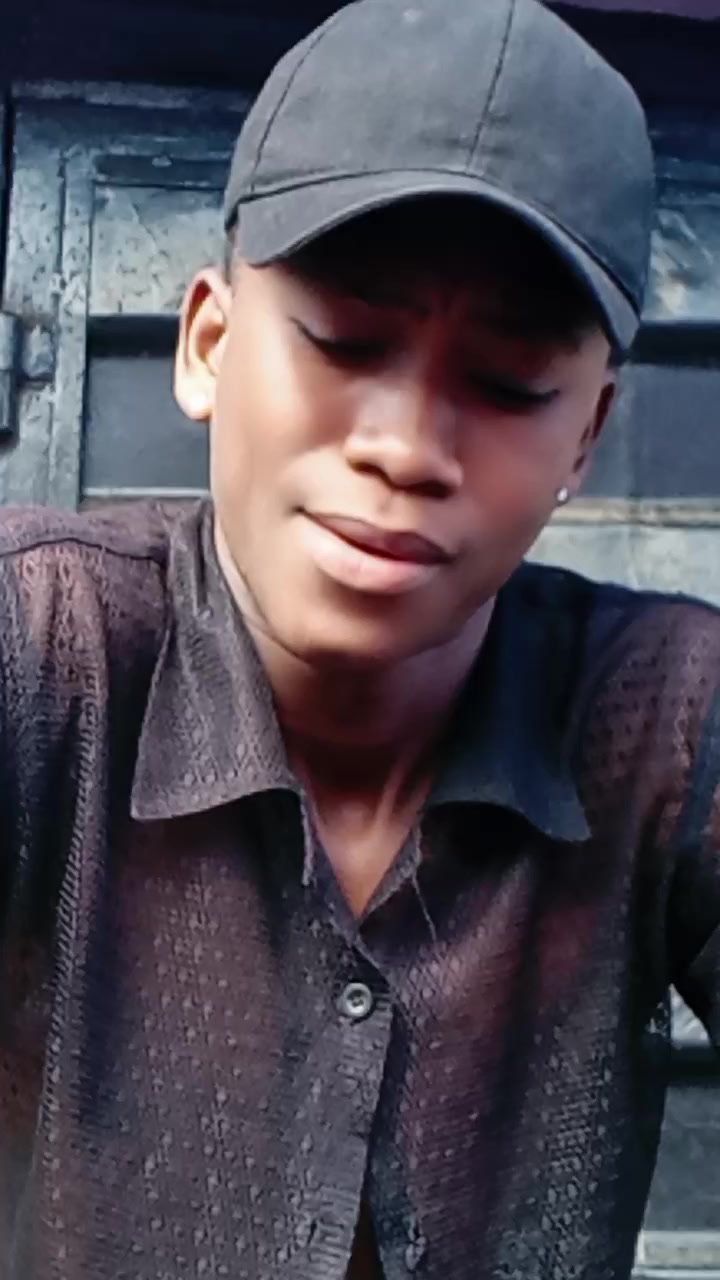 @🇸🇱MUMMY'S BOY 001🇸🇱
