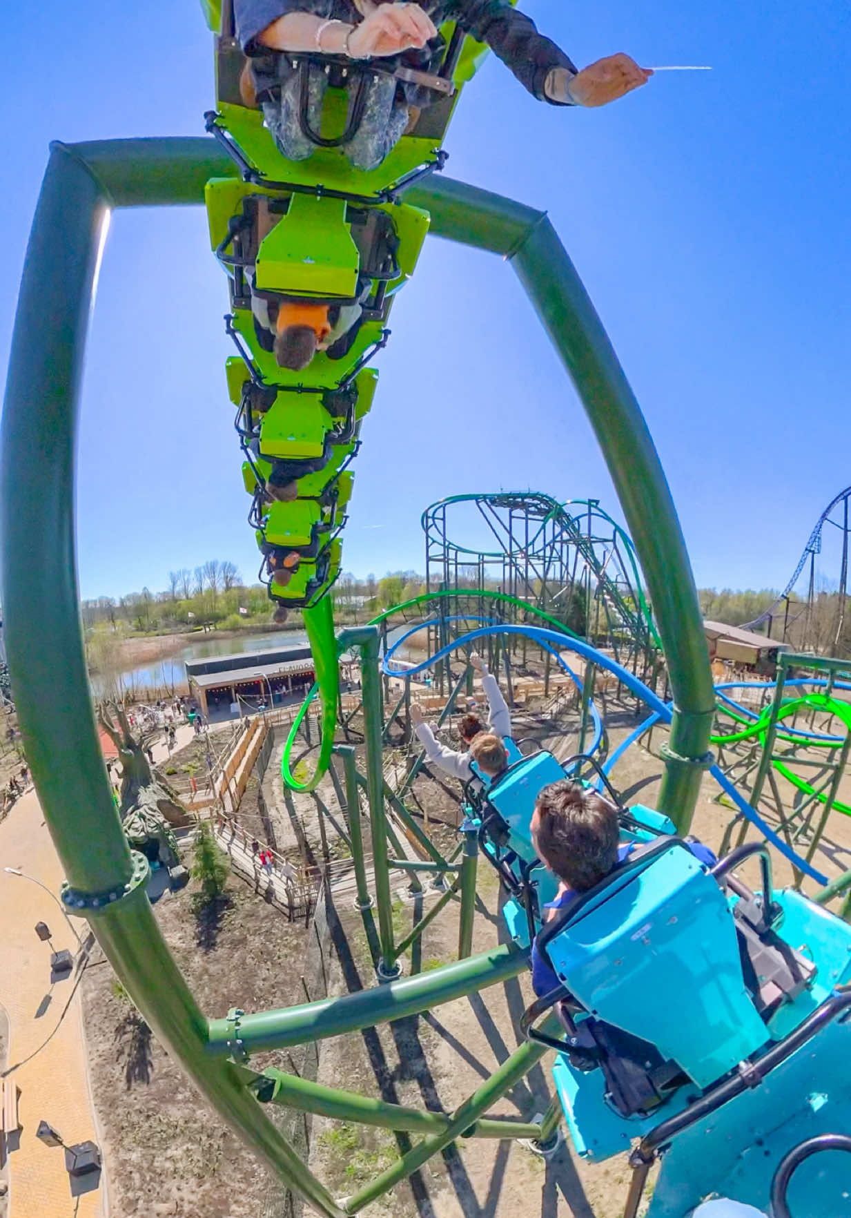 @Themepark Explorers