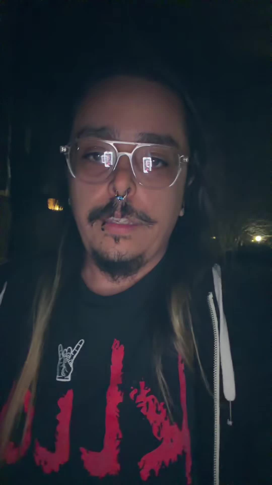 @JoshVibesUp
