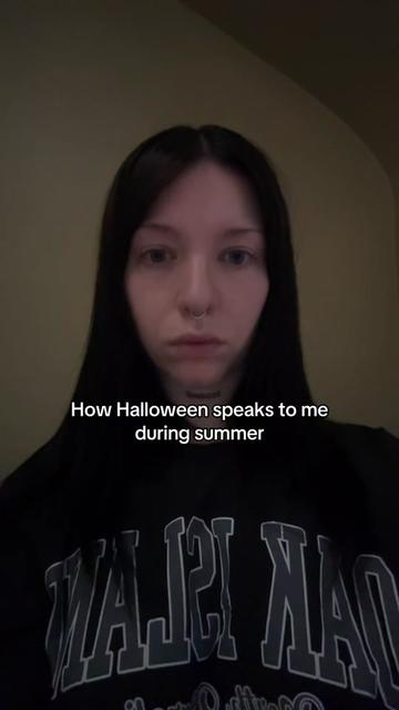 @Chloe