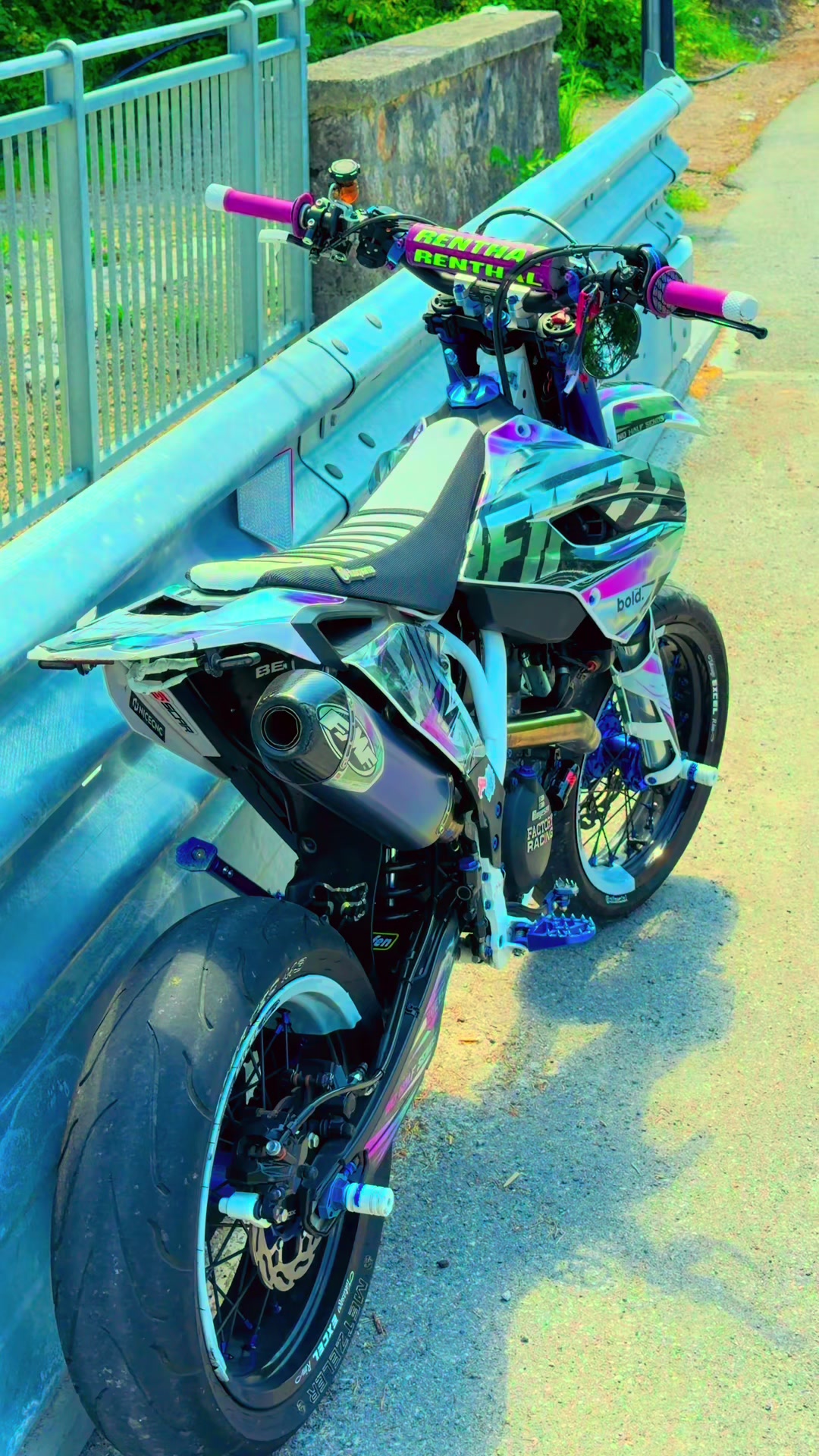 @Joni_moto