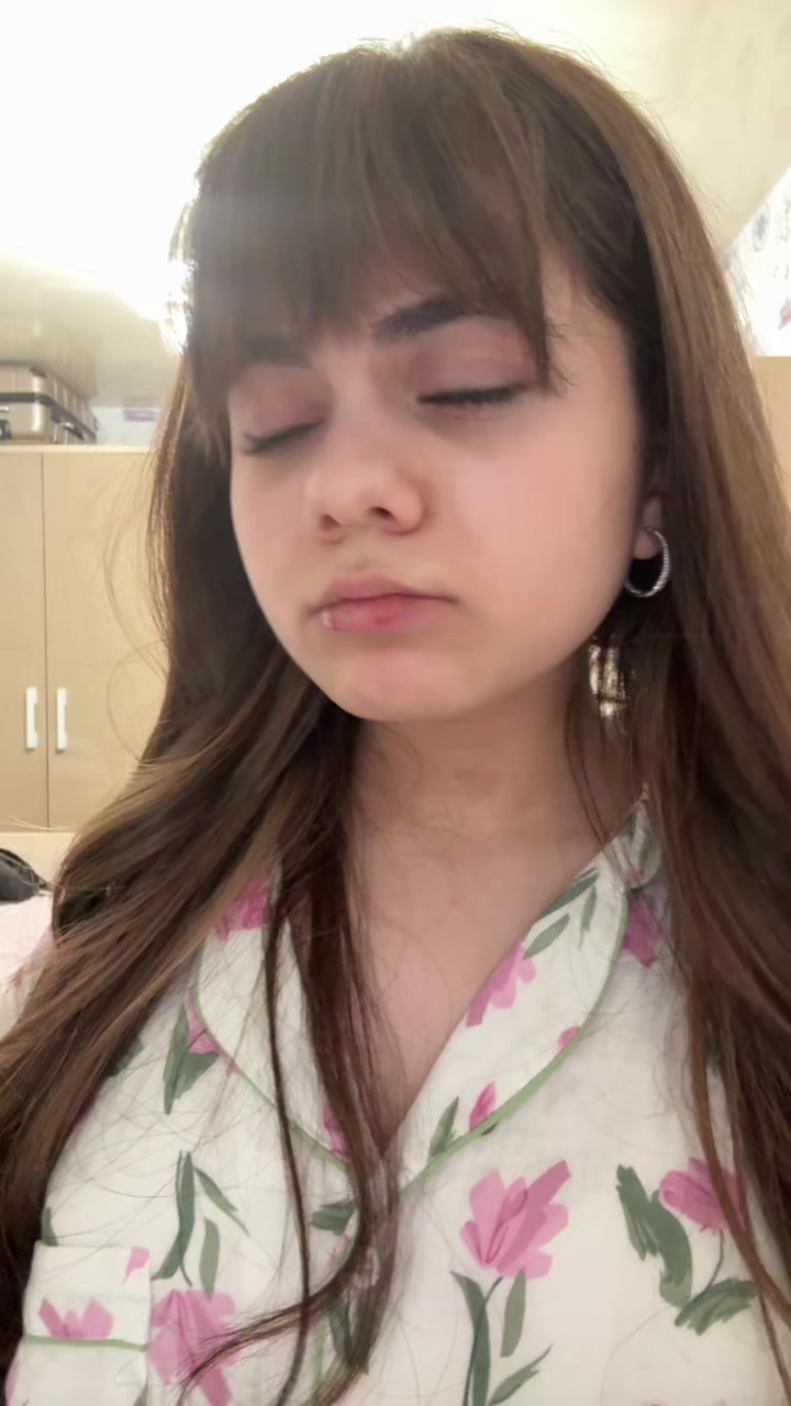 @Lucy_Lee