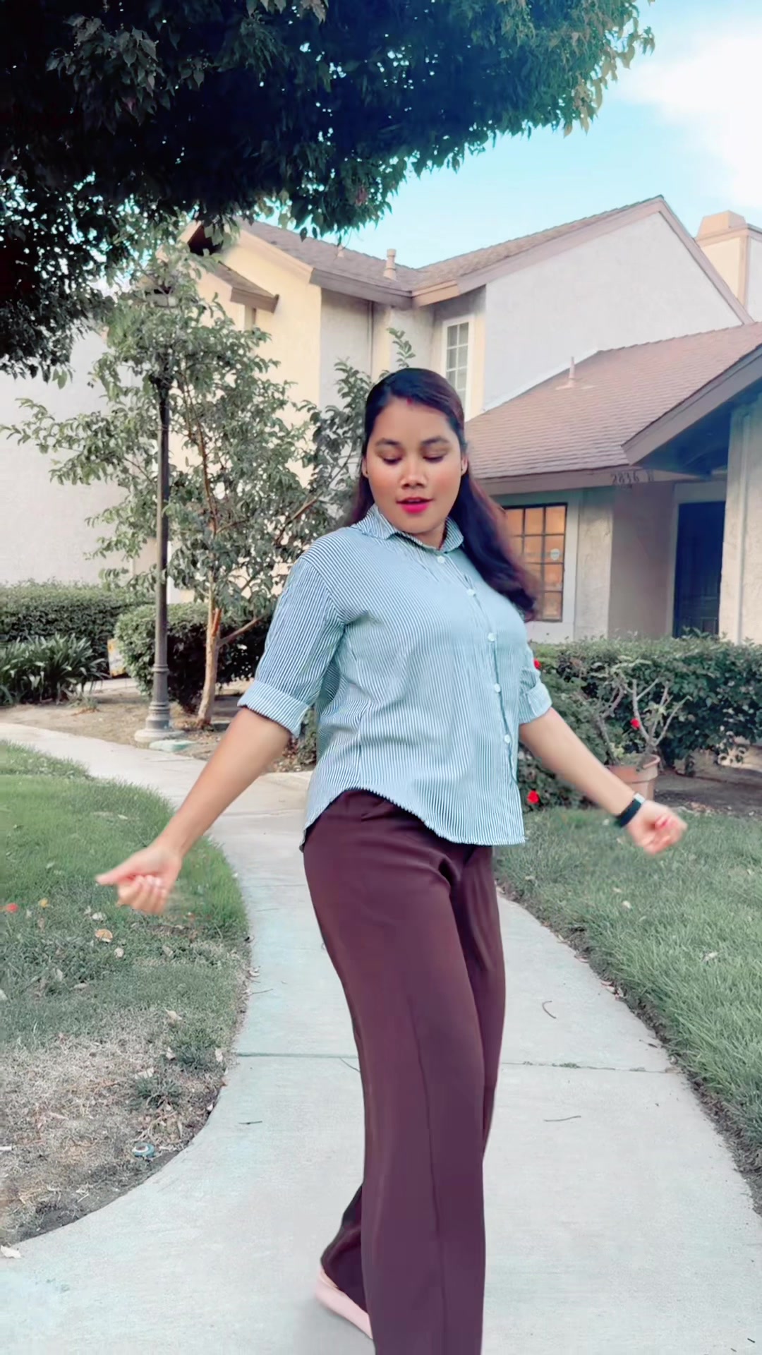 @Resham Chaudhary 🇳🇵🇺🇸 ✌️