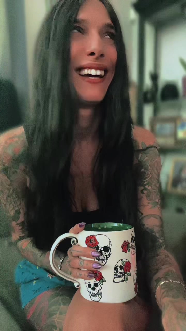 @Holly_Love