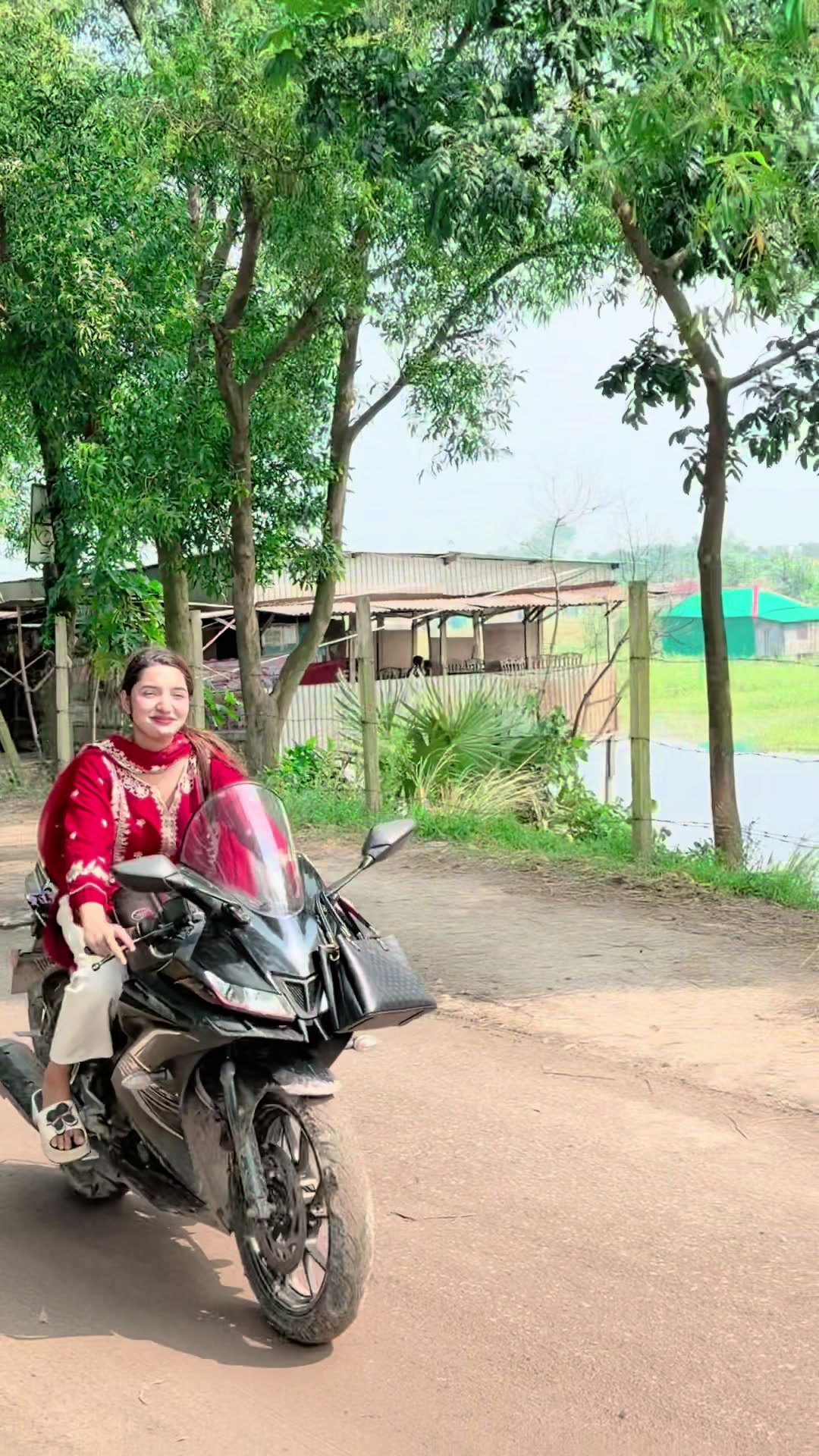 @Lady Biker Shreya