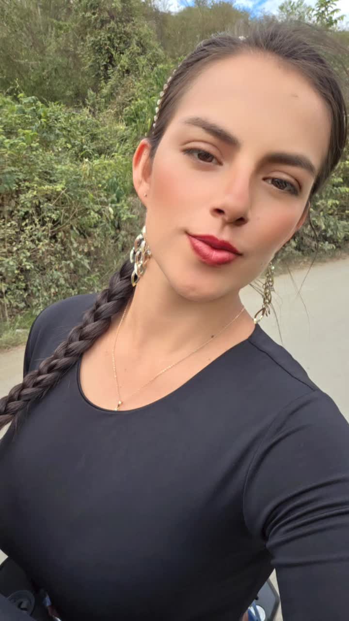 @Yucely