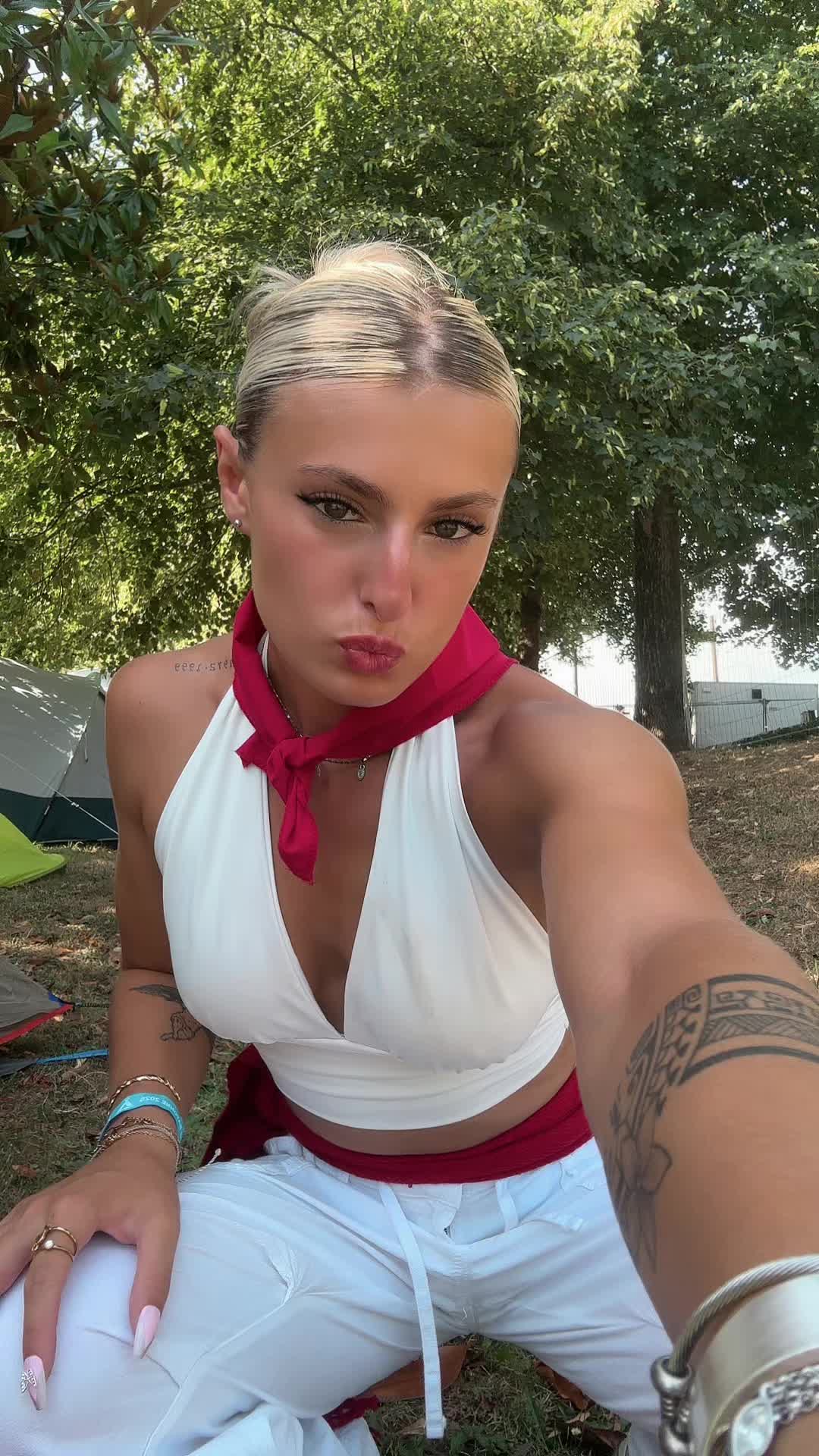 @Maevaaaa