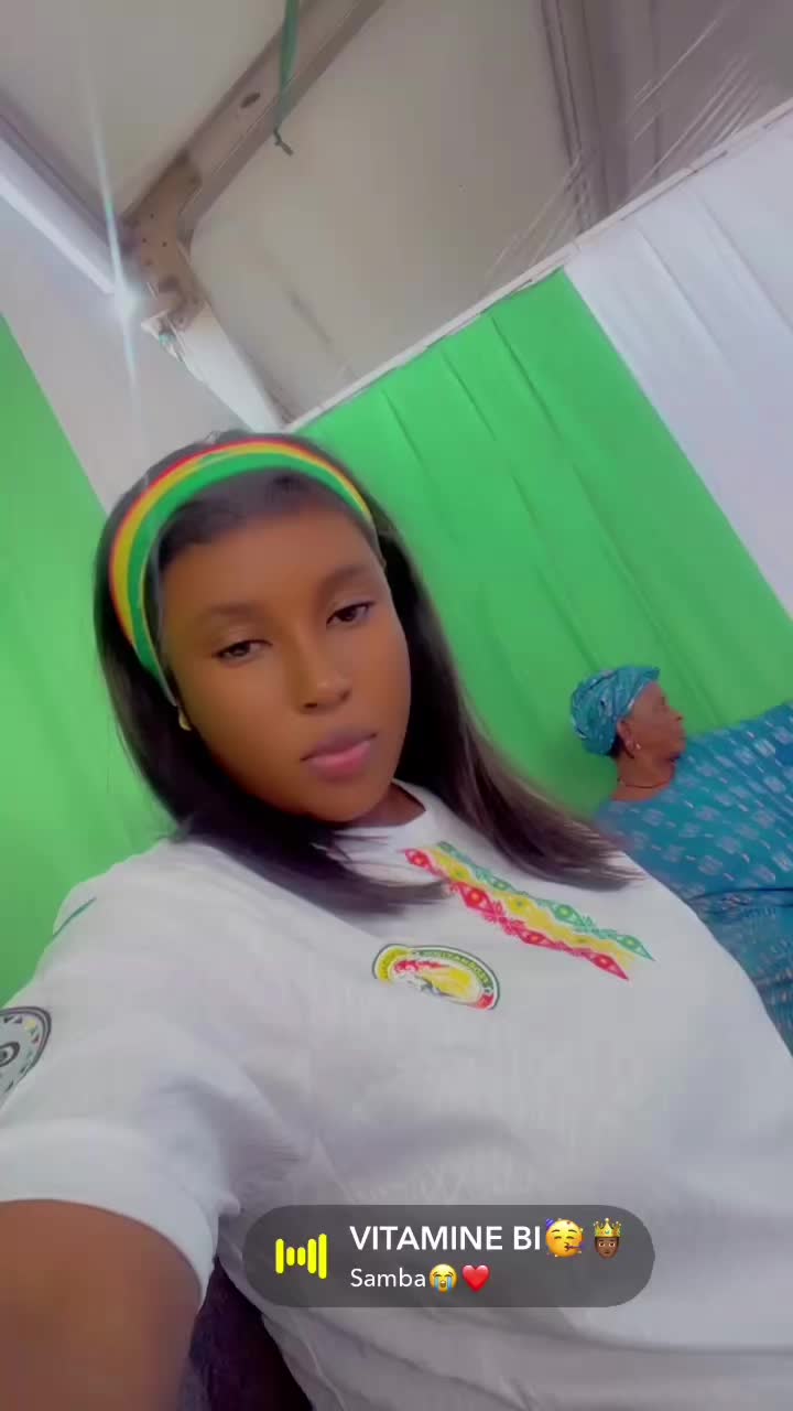 @Anna ba sow😘